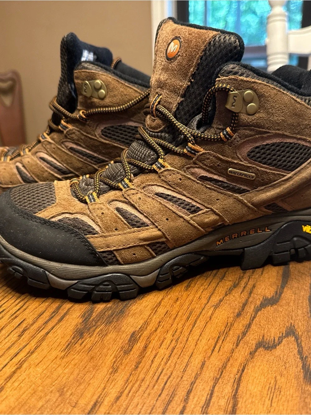 Merrell moab mid